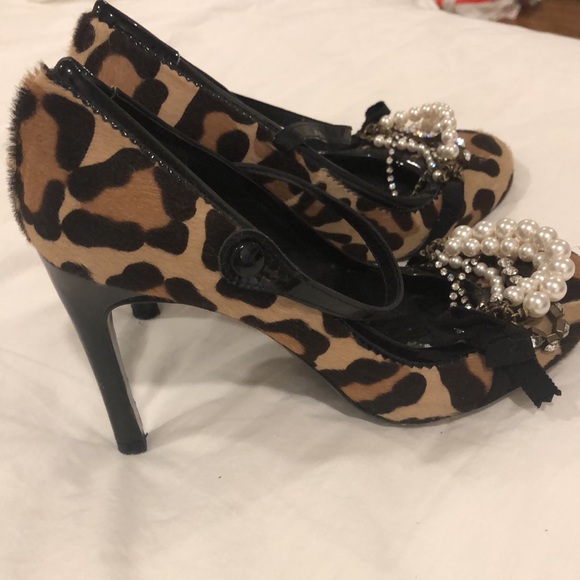 AMAZING PEDRO GARCIA LEOPARD HEELS - Picture 2 of 5